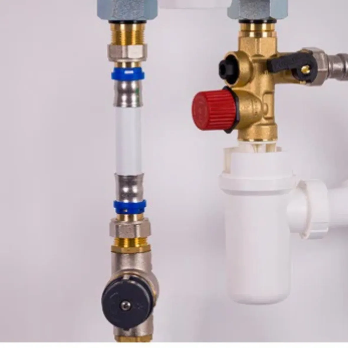 Pose correcte d'un raccord diélectrique sur chauffe-eau