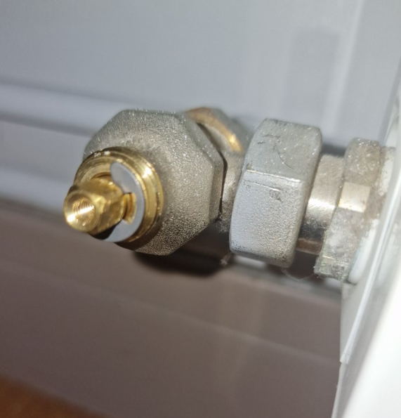 Réglage du té de radiateur